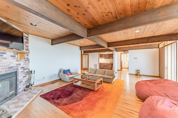 Crown of the Coast image 23